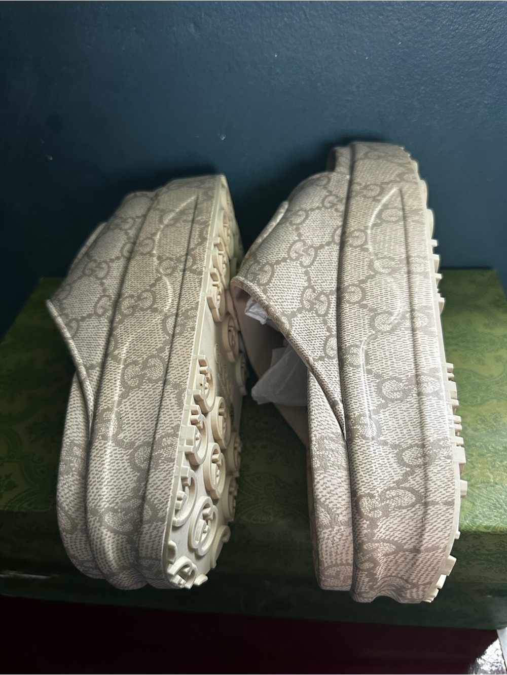 Gucci Beige Monogram Platform Slides - Picture 6 of 8